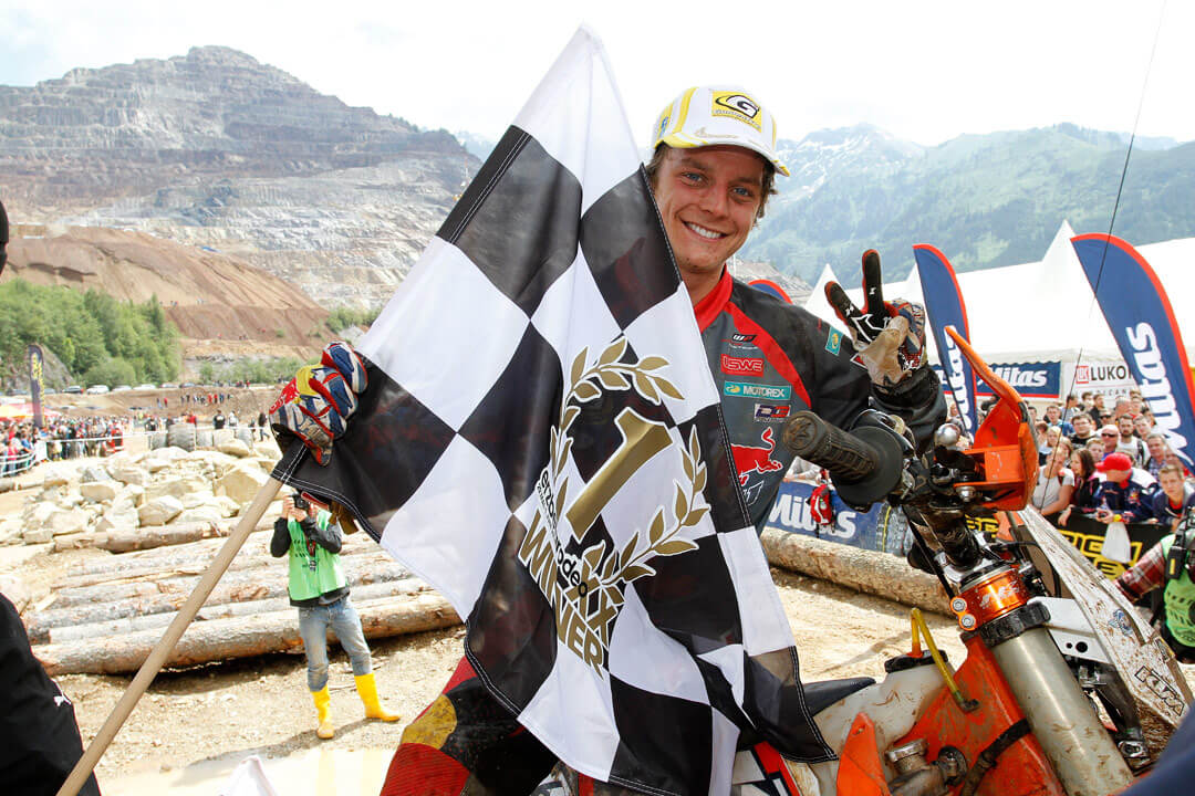 Miguel & Gabriel, Spain